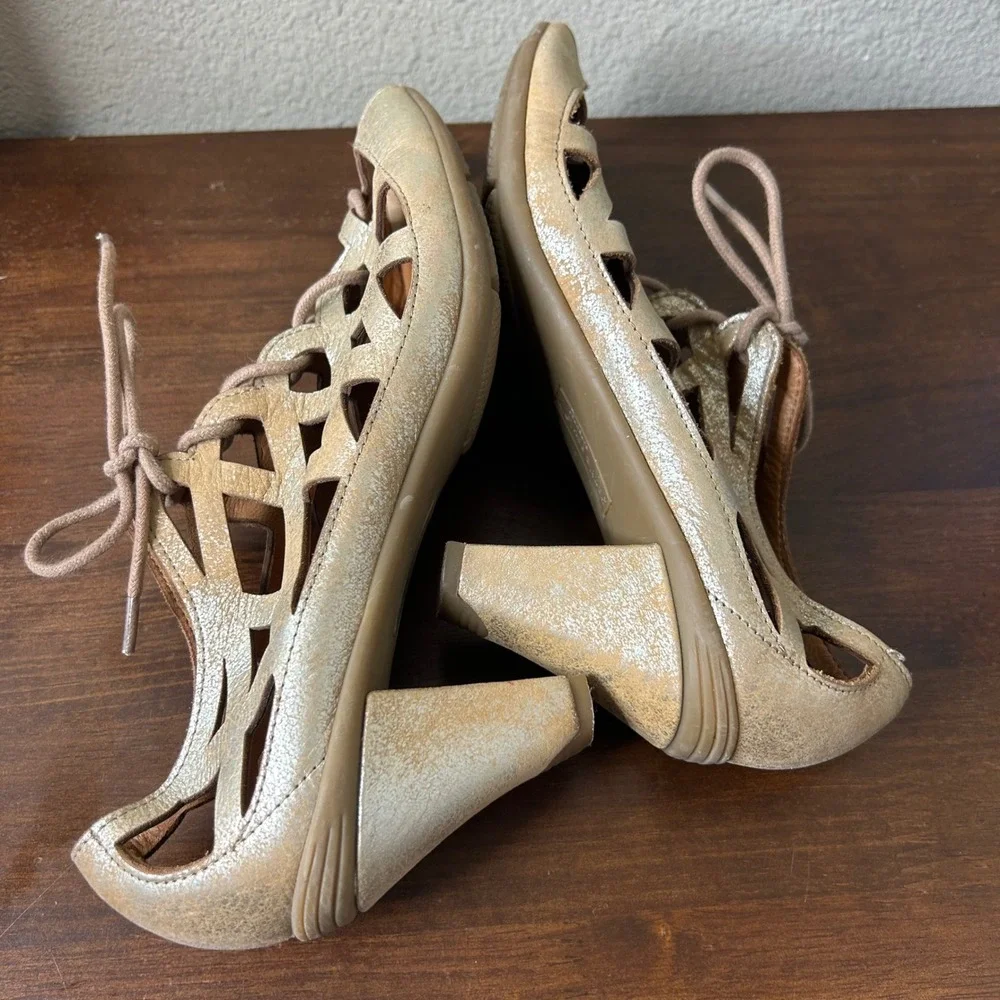 Gentle Souls‎ Heels 7.5 Okey Dokey Sandals Gold Metallic Leather Lace Up Cage